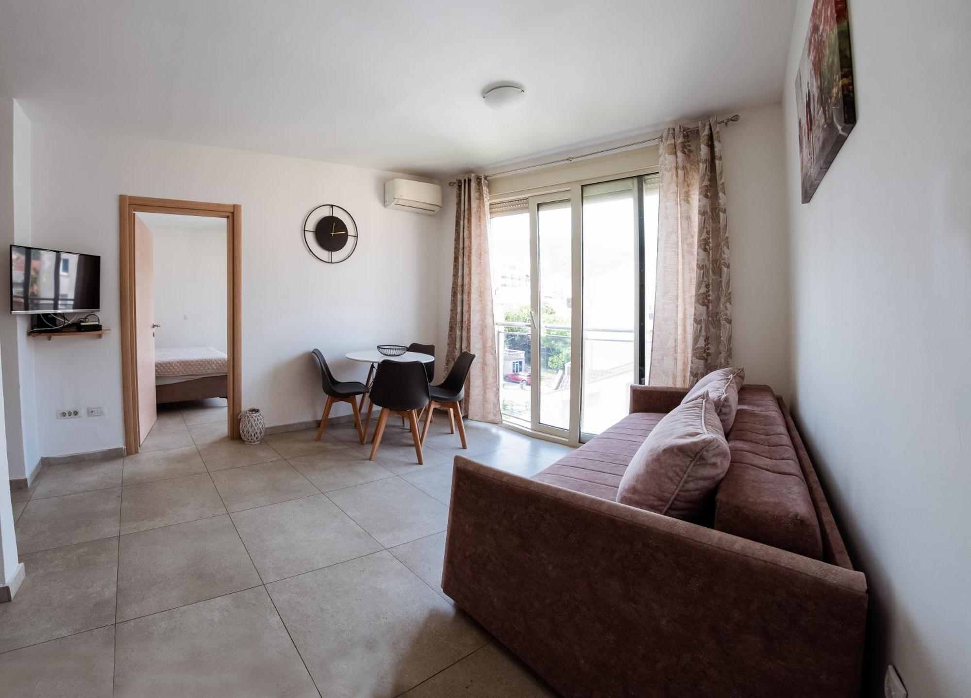 Square Inn Budva Luaran gambar