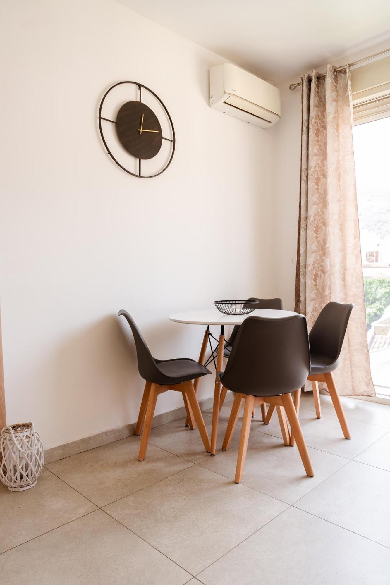 Square Inn Budva Luaran gambar
